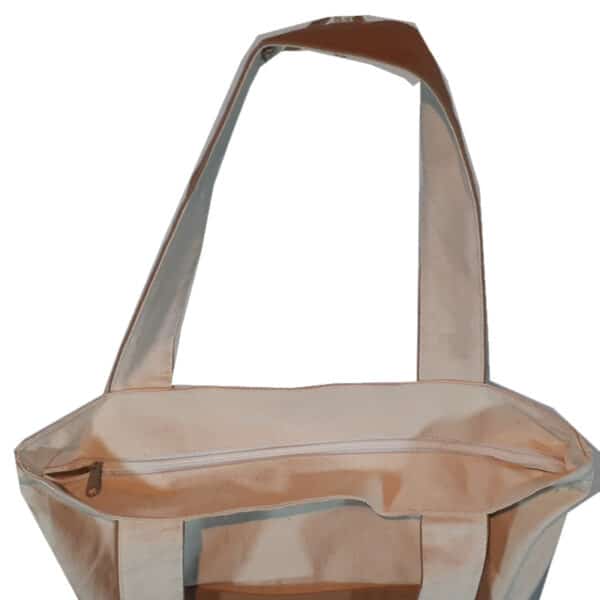 1. "Budget-friendly canvas bags" "Versatile canvas shopping totes